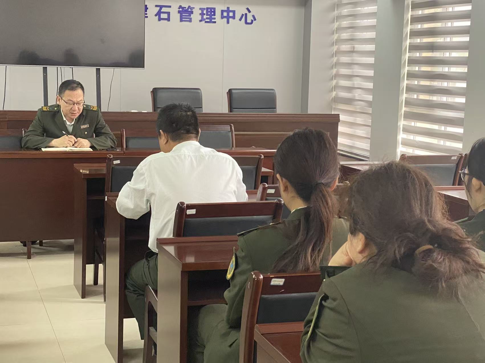 C:\Users\Administrator\Desktop\安全管理平台上报\5.12防灾减灾日\防灾减灾专题会议照片.jpg